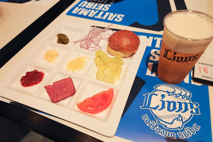 LIONS DINER BIGFLAG