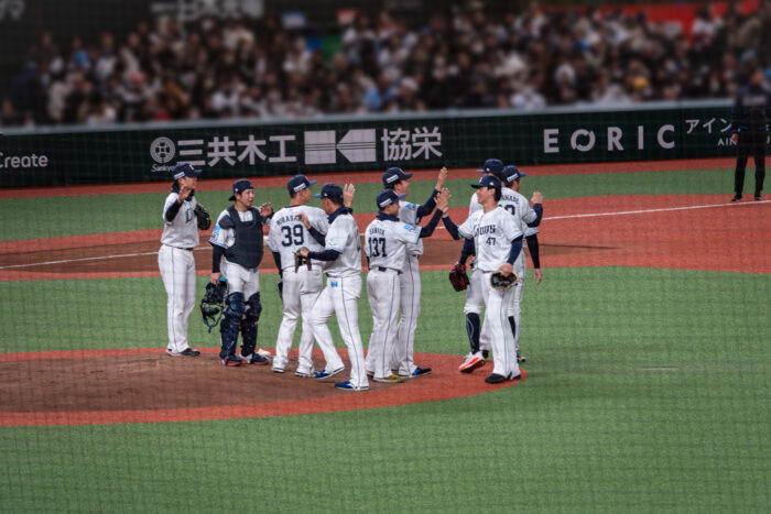ハイタッチ