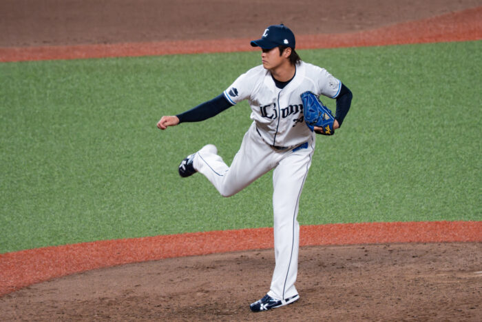 甲斐野 央