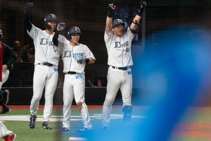 石井、滝澤、岸