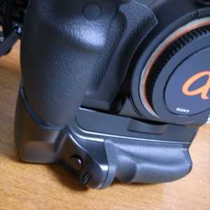 α900用 縦位置グリップ(VG-C90AM)