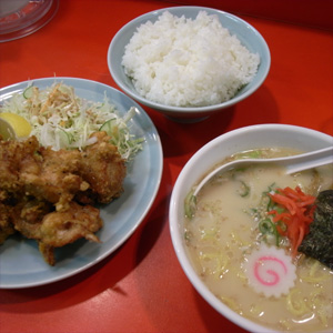 唐揚げ定食＋半ラーメン＠いつもの定食屋