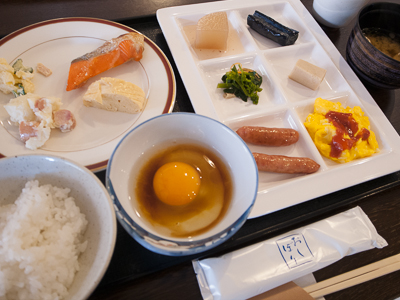 朝食