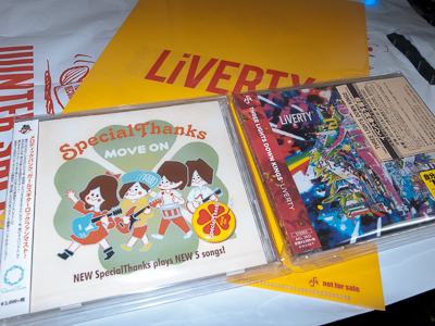 THREE LIGHTS DOWN KINGS「LiVERTY」(12月4日発売)と、SpecialThanks「MOVE ON」(12月4日発売)をフラゲっ！