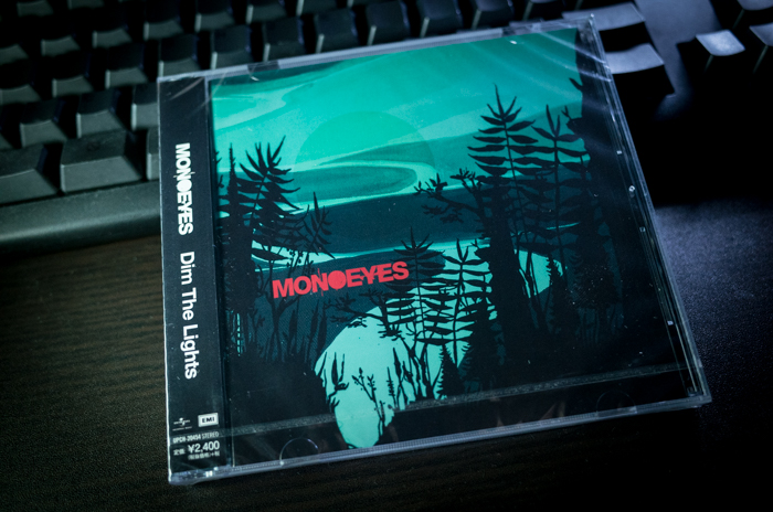 MONOEYES「Dim The Lights」(7月5日発売)が届いたっ！