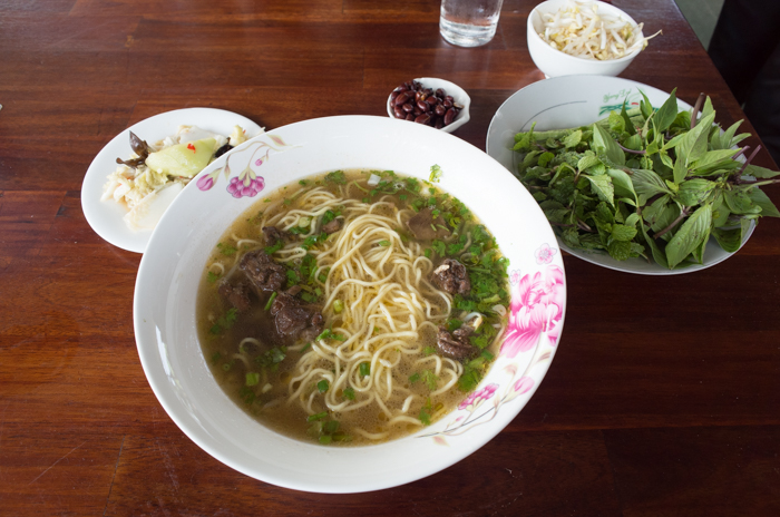 牛牛麺館