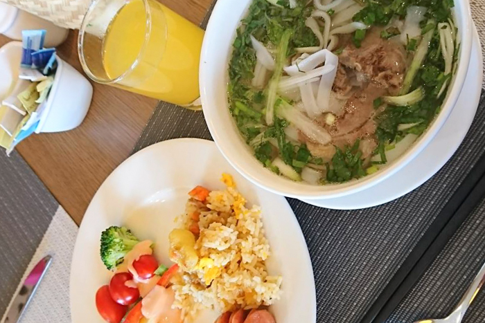 朝食