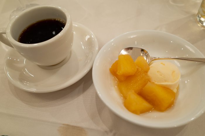 パイナップルフランベ