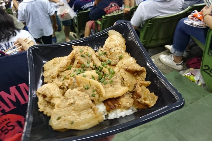 バーベキューポーク丼