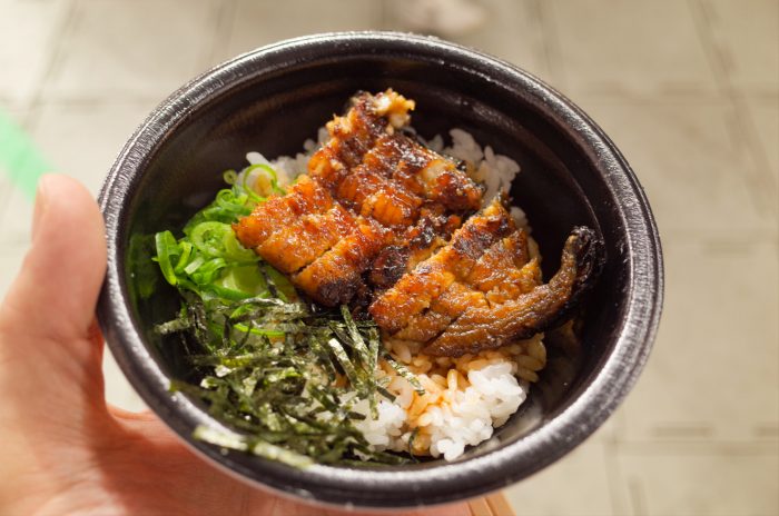 三河一色産鰻まぶし丼