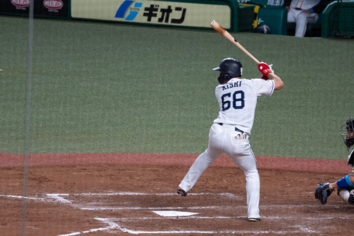 岸 潤一郎