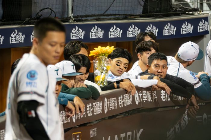 呉念庭