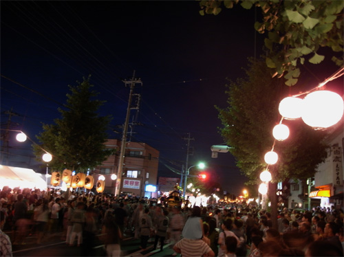 吉川八坂祭り