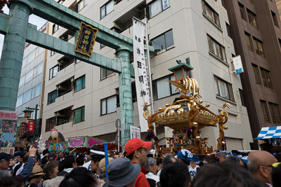 豊島区指定無形文化財「長崎獅子舞」と、4年ぶりの「神田祭」を見てきました。