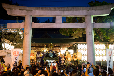 下谷神社例大祭で、本社神輿の宮入を見てきましたっ！