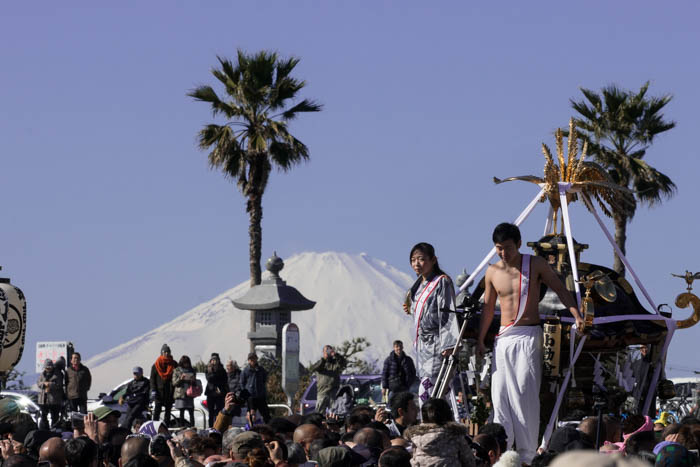 第34回江の島寒中神輿錬成大会で海上渡御を見てきたっ！