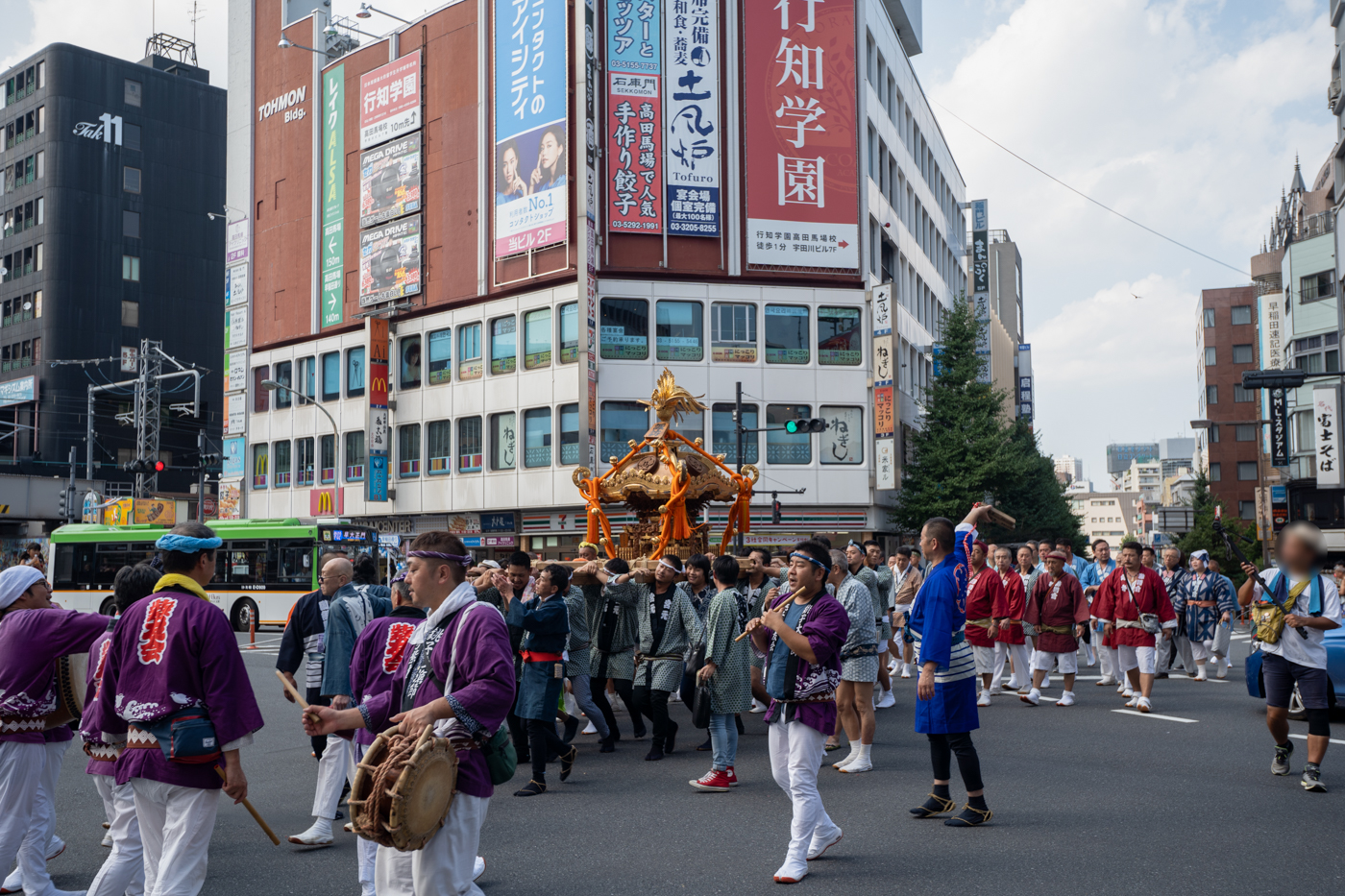 高田馬場で新宿諏訪神社例大祭の神輿を見てきたっ！